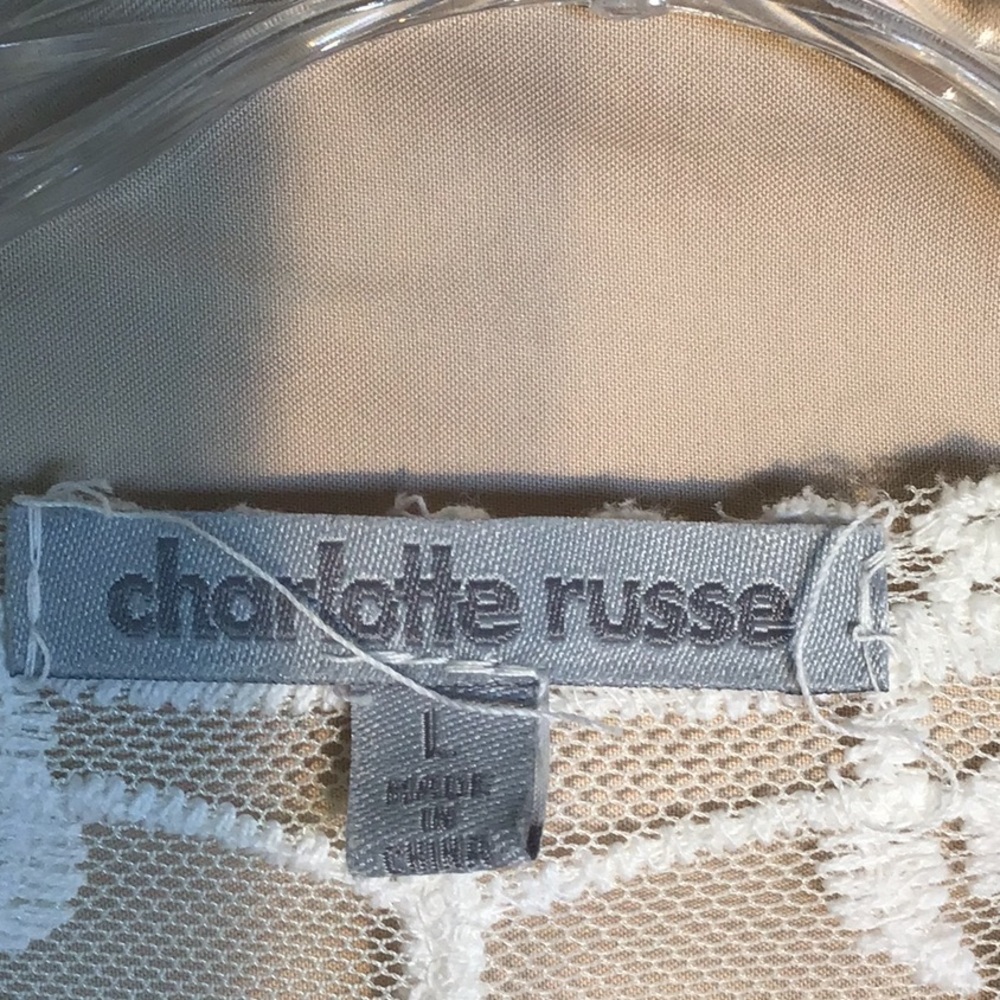 Charlotte Russe White Lace Kimono with Scalloped Hem size L - Picture 3 of 8